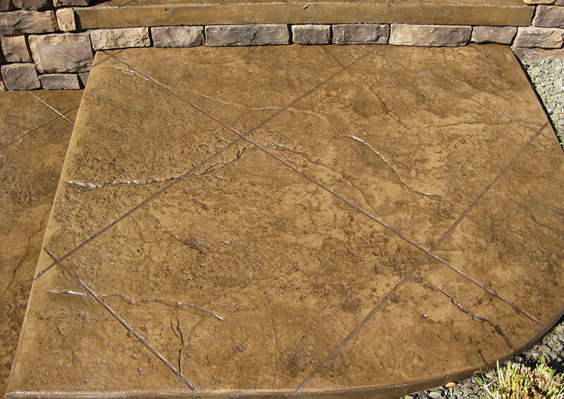 Integrally coloured concrete surface